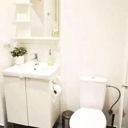 100m Od Morza Apartman *